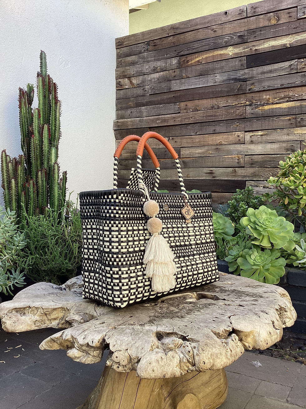 Thumbnail: CATALINA  small basket 