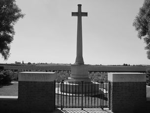 La Plus Douve Farm Cemetery, CWGC, Canon Frederick Scott, Bruce Bairnsfather, Messines Ridge, Ypres Salient, Ieper, Ration Farm, Hill 63, Falkirk