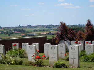 Lone Tree Cemetery, Spanbroekmolen, Wijtschate, CWGC, Ypres, Ieper, Messines Mine Craters, Flanders