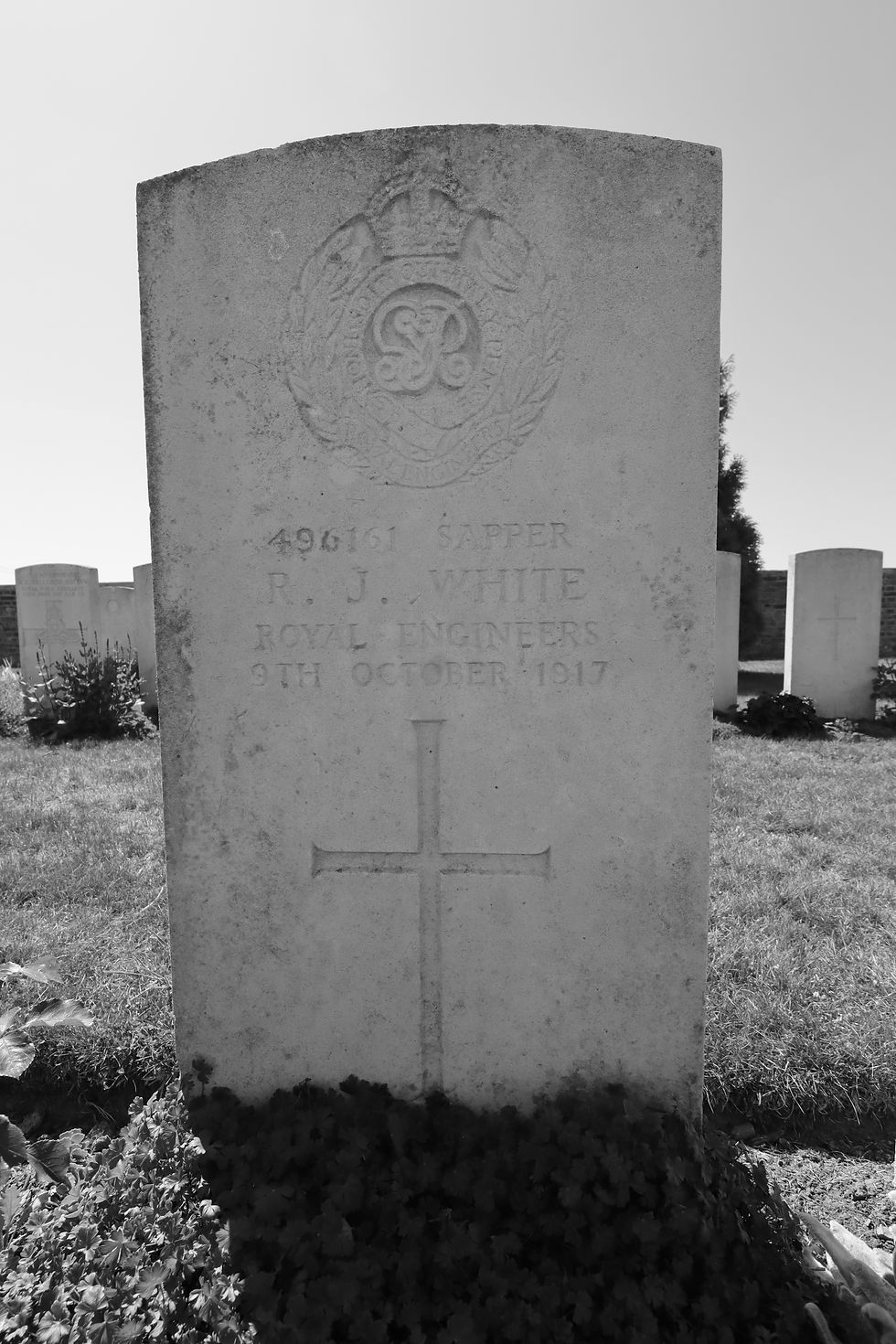 Buffs Road Cemetery, CWGC, Ypres Salient, Ieper, Admiral's Road, Mousetrap Farm, Flanders