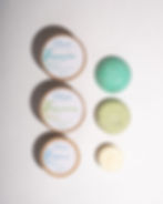 O’seap shampoo bar, body wash bar en conditioner bar naast elkaar gefotografeerd