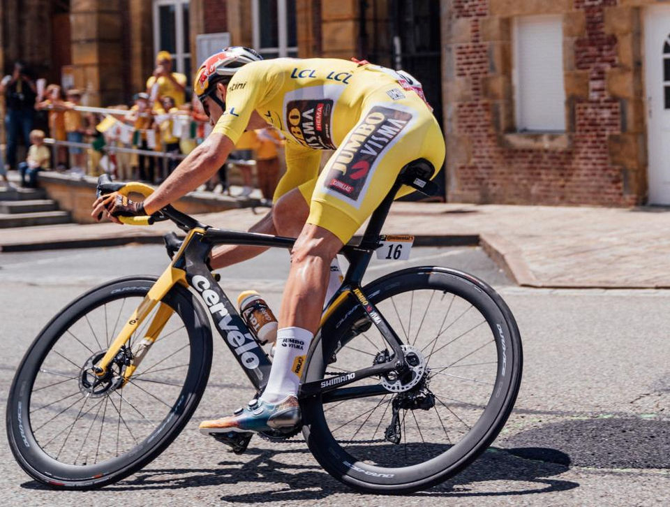 tour-de-france-2022-stage-6-wout-van-aert-1.jpeg
