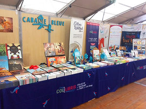 stand-decor-carton-lune002.jpg