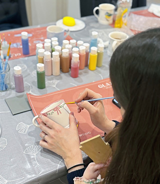 Glaze-Studio_Pottery-painting_Mug_edited