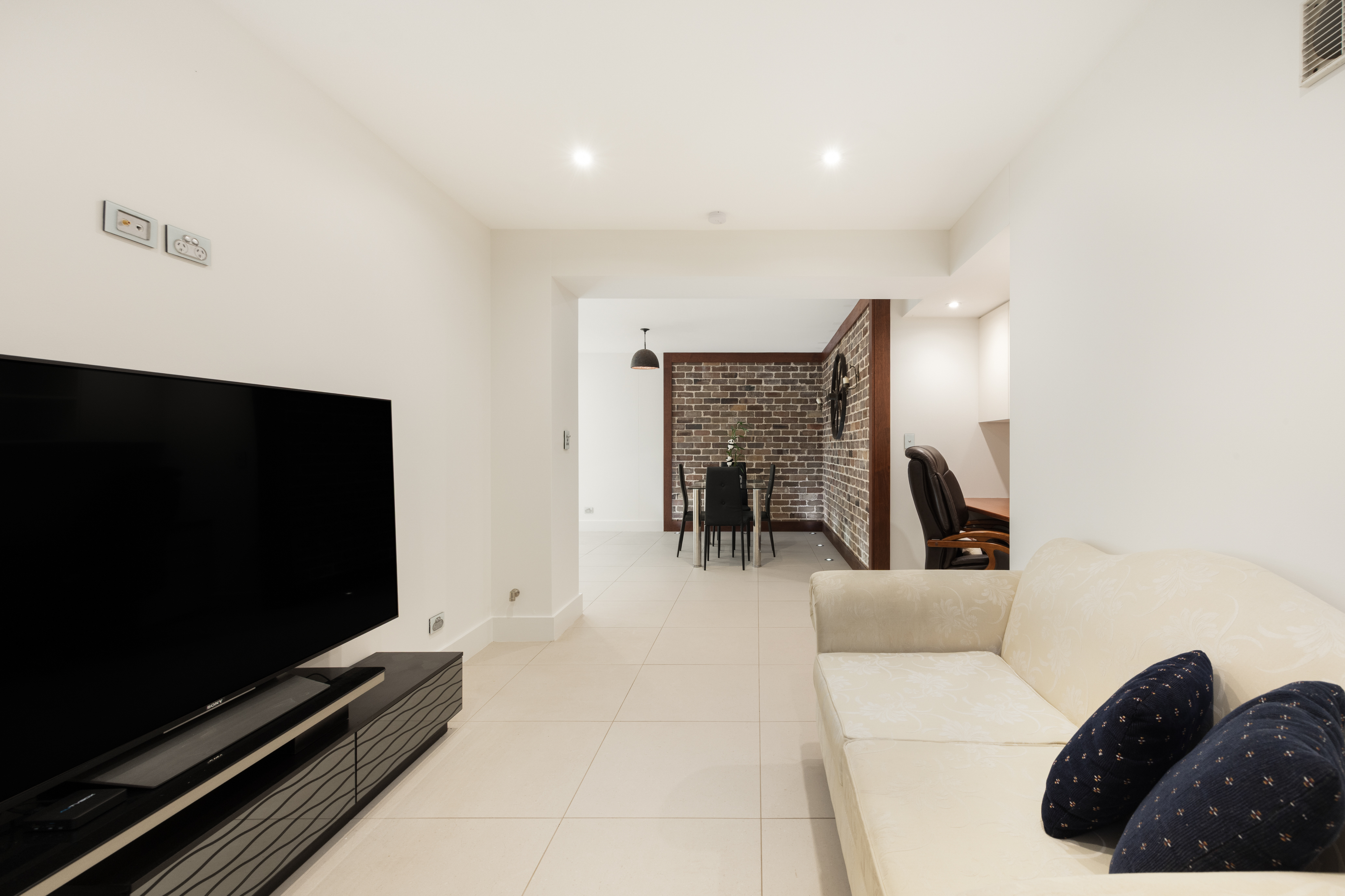 34 Heather Street, Wheeler Heights, NSW 2097 gallery image 12