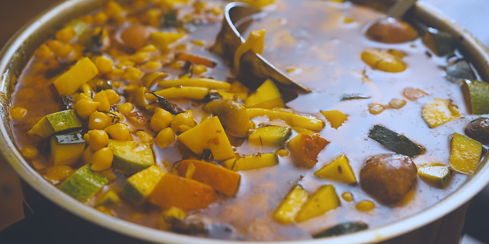 Curry of zucchini and chickpeas