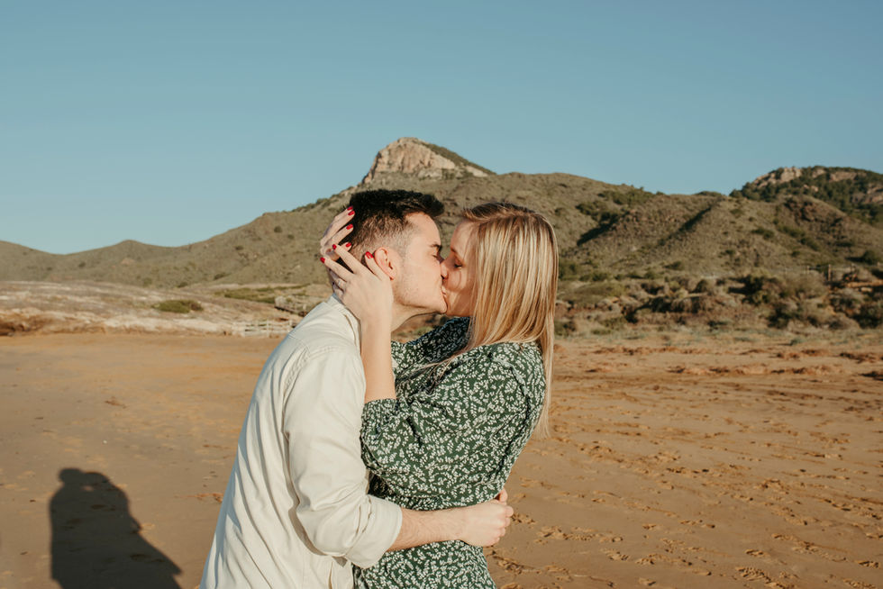 preboda en la playa de calblanque, fotógrafo bodas Murcia, fotógrafo Murcia, fotografía sin posados, bodas Murcia, fotografia bodas Murcia, cabo de gata destination Wedding photographer