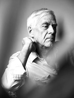 Jacques Jouet (2)_edited.jpg