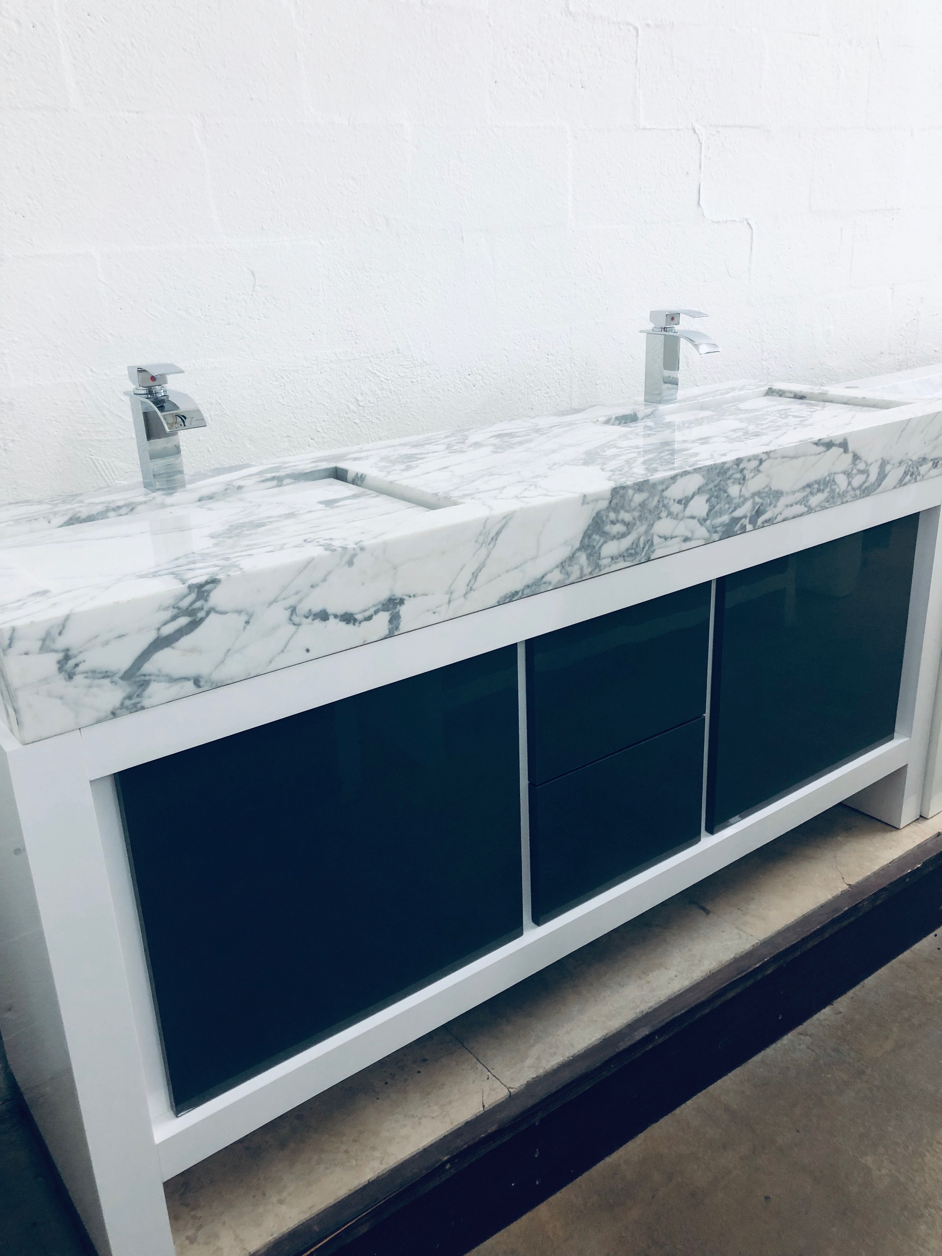 Custom Vanity 72