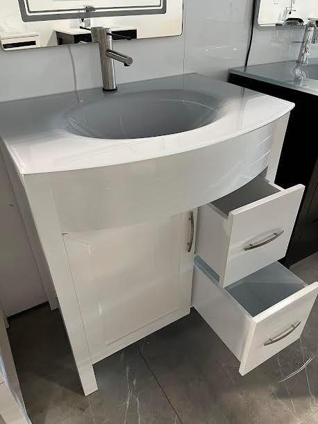 Thumbnail: Bathroom Vanity30