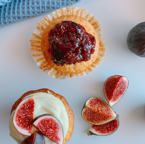 Cupcakes de higos con frosting y mermelada casera