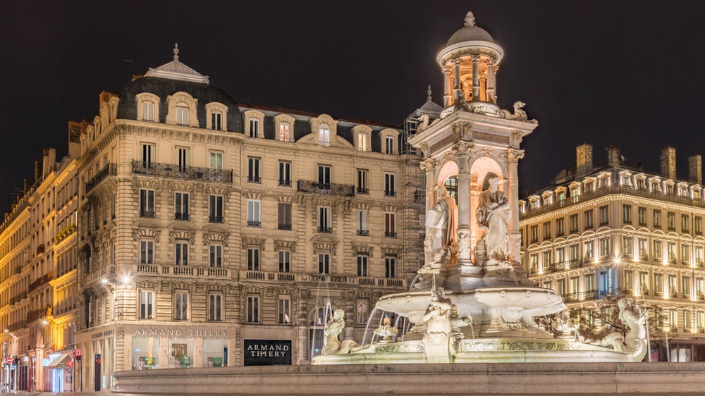 tours de lyon