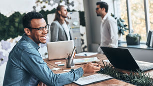 Cómo el uso de un ERP puede mejorar la toma de decisiones en RRHH