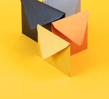 Versturen-gekleurde-enveloppen-1080x1440-1-600x800.jpeg