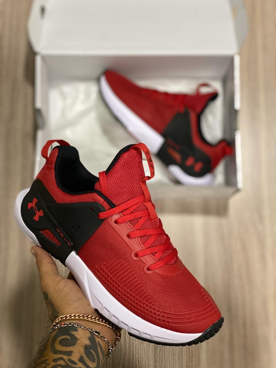 Miniatura: UNDER ARMOR HOVR