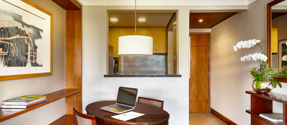 Planejando uma viagem a trabalho em São Paulo? Descubra como escolher um hotel que une localização, conforto e silêncio para garantir sua produtividade e bem-estar.