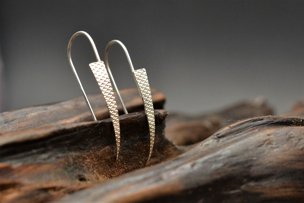 Thumbnail: Houndstooth Texture Earrings