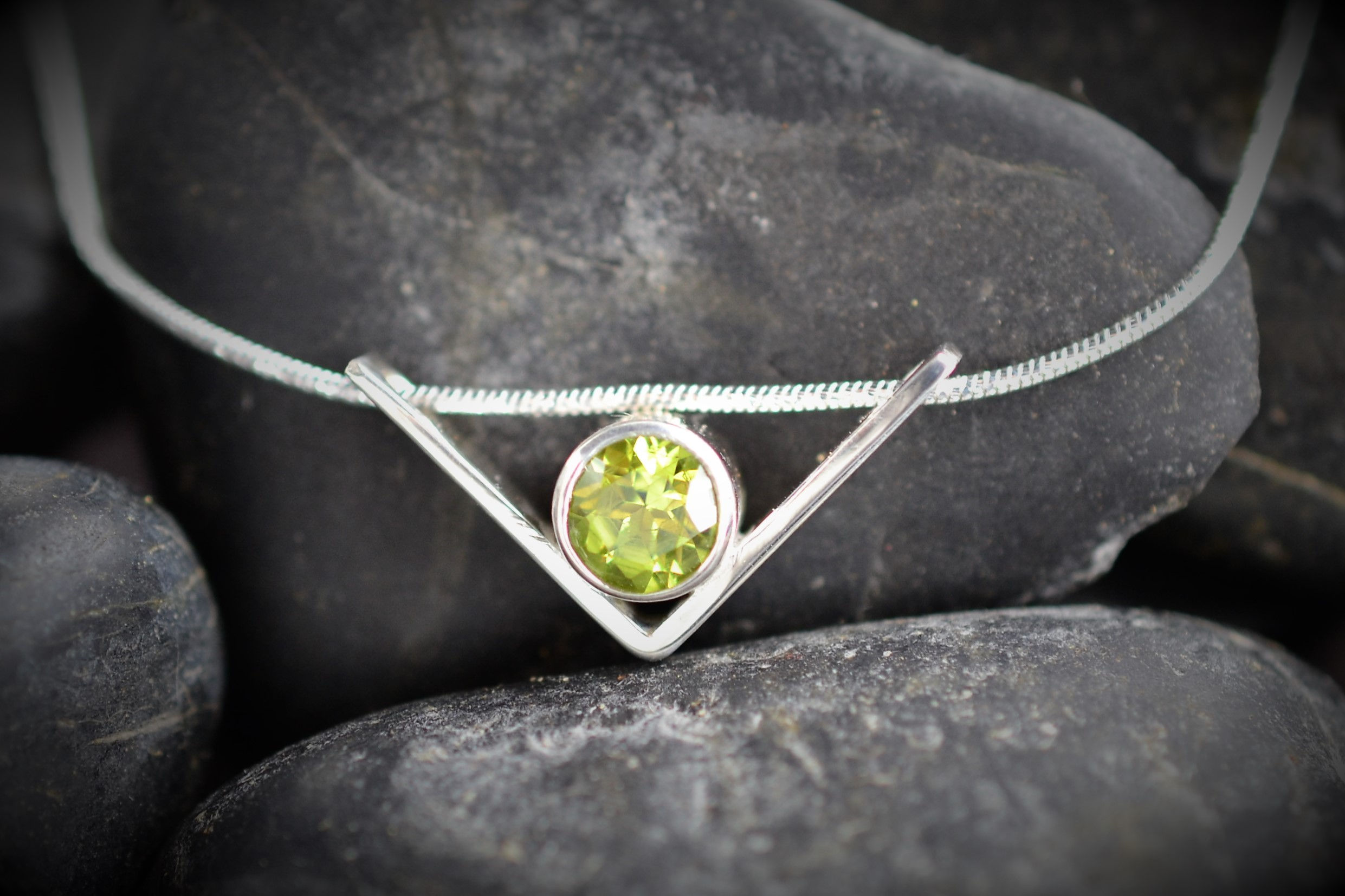 Floating V Pendant with Peridot in Sterling Silver
