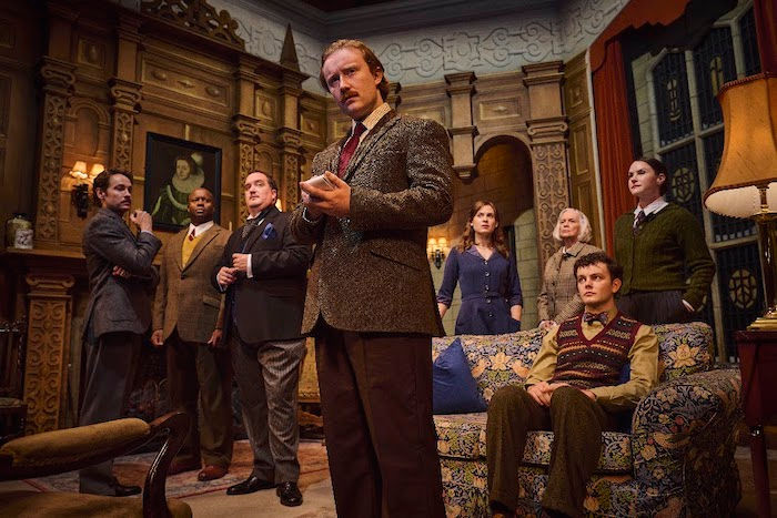 The cast for THE MOUSETRAP UK TOUR, credit Matt Crockett