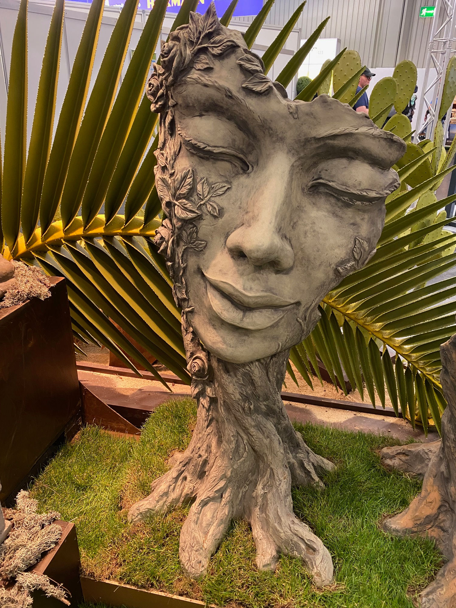 Waldhüterin; Flora; Waldbewohnerin; Steinguss; Antik; 118701