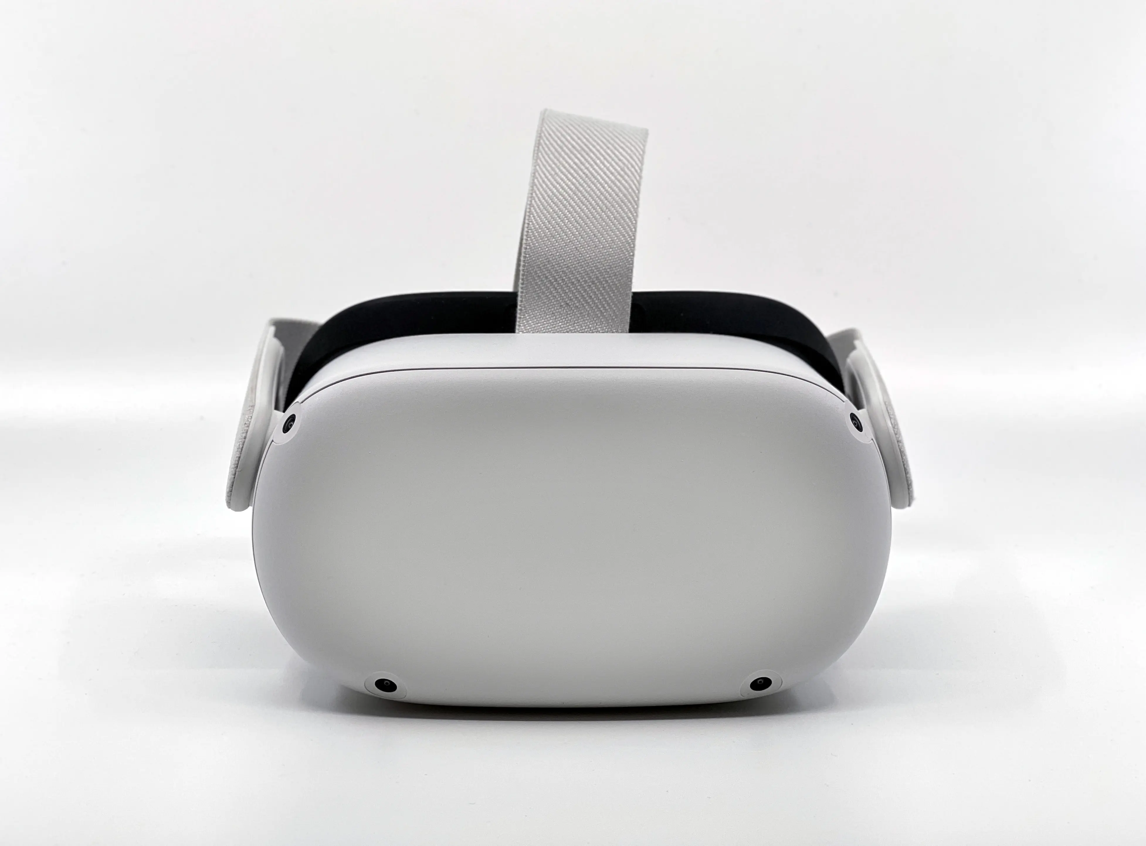 Visore Vr, utile nel settore del digital arketing per il Real estate, visitare gli immobili in realtà virtuale