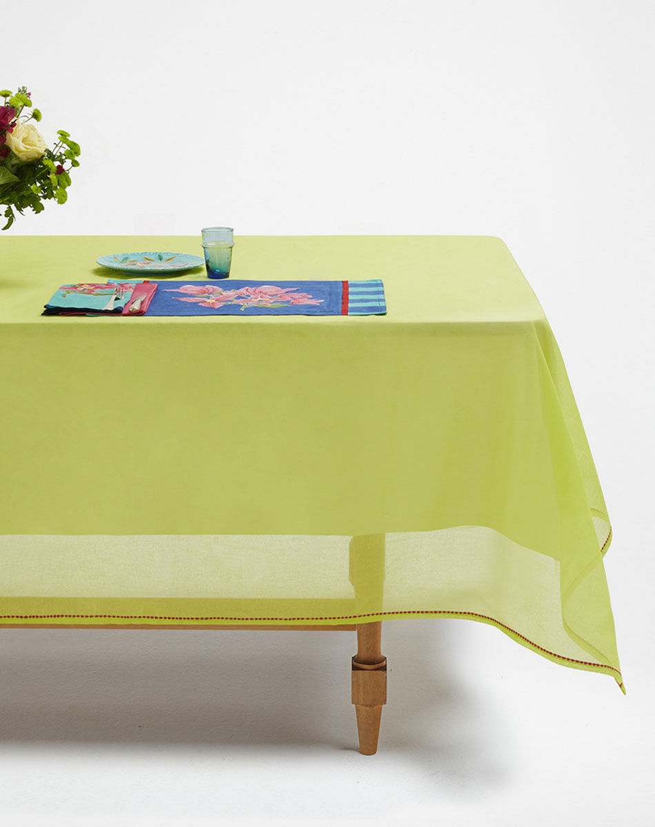 Thumbnail: organza under tablecloth light green from Lisa Corti