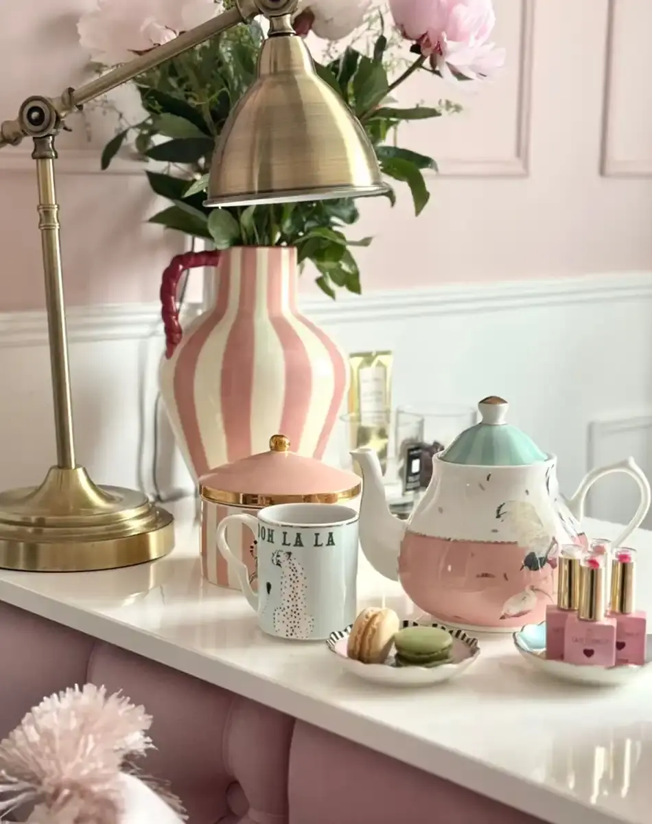 Thumbnail: mug cheetah small from yvonne ellen