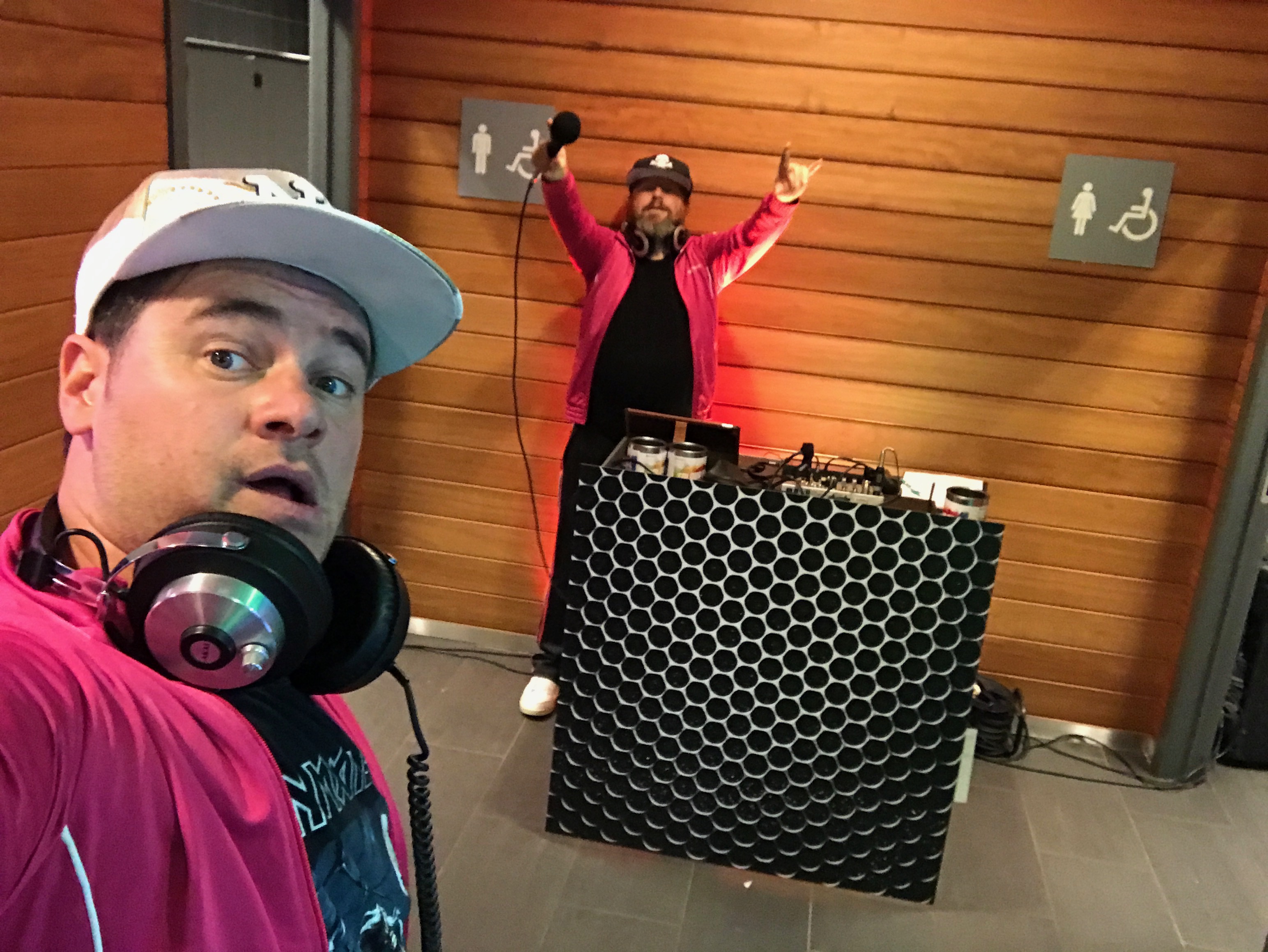 DJ TOITOI & MC DIXI