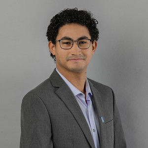 Dr. Daniel Nascimento