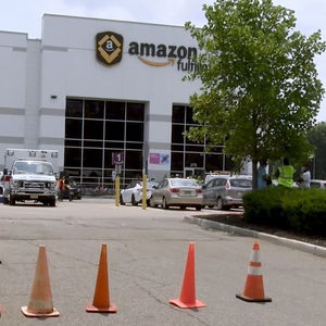 Hazmat Evacuates Amazon in Avenel NJ