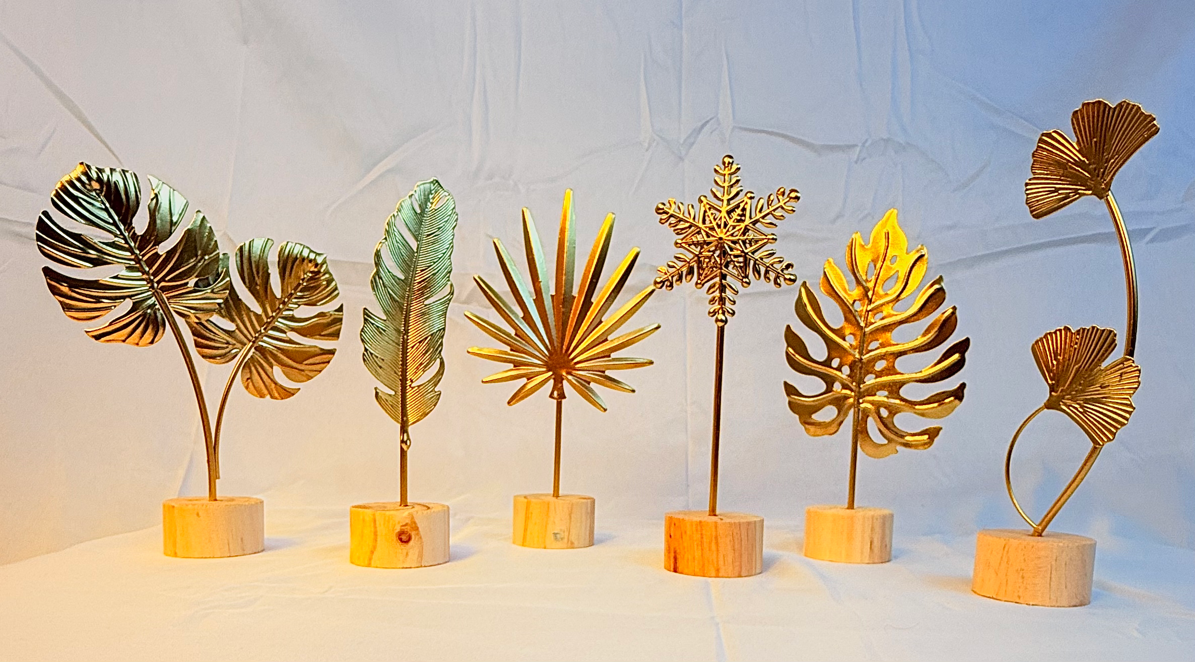 The Gilded Leaf Pedestal Collection - Set of 3