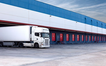 Caminhão e armazém