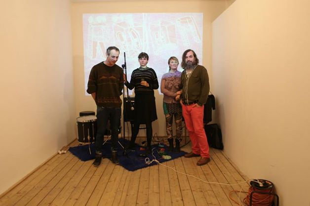 12686_205487429642533_1621496804_n