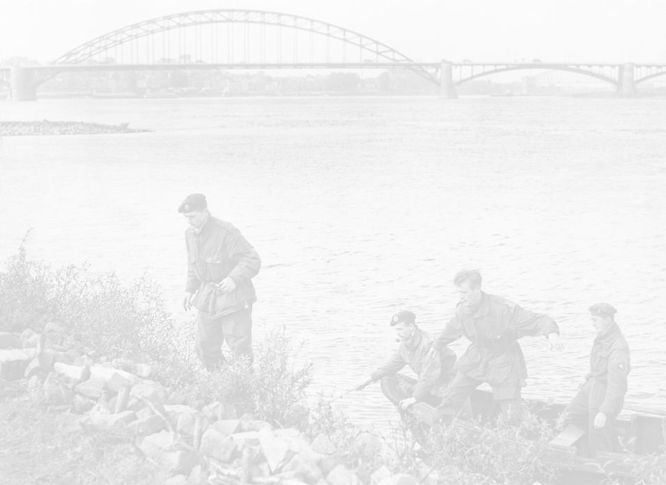 Operation_'market_Garden'_(the_Battle_For_Arnhem)-_17_-_25_September_1944_HU5416_edited.jp