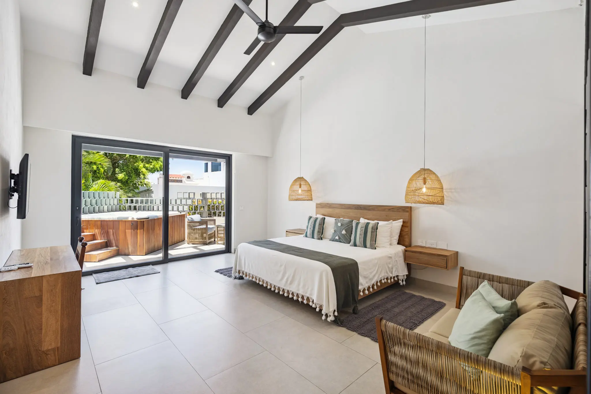 Casita Sol Room