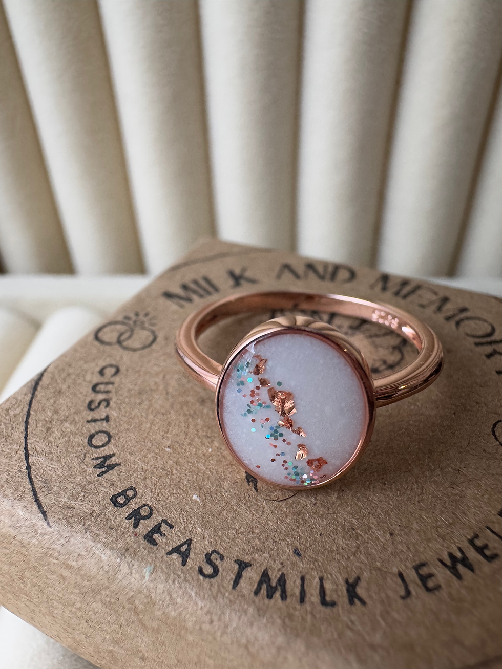 Thumbnail: This keepsake and breastmilk jewelry piece can include any keepsake item such as breastmilk, ashes, hair, fabric, teeth, umbilical cord, flowers and more!