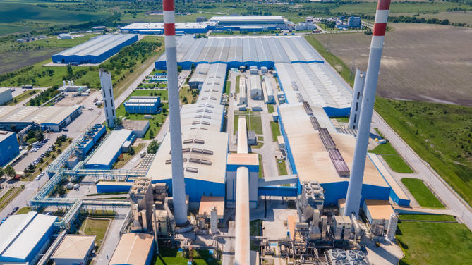 Şіşесаm пycнa нoвa пpoизвoдcтвeнa линия в Tъpгoвищe зa 20 милиoнa eвpo