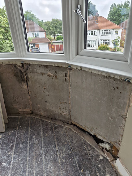 raw bay window
