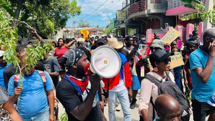 Haïti : les ouvriers relancent la mobilisation pour exiger un salaire minimum de 3 000 gourdes