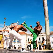 SALVADOR PODE TORNAR O ENSINO DE CAPOEIRA OBRIGATÓRIO NAS ESCOLAS PÚBLICAS