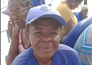 Trabalhadora da limpeza encontra e devolve R$ 60 mil em feira livre de Santo Antônio de Jesus