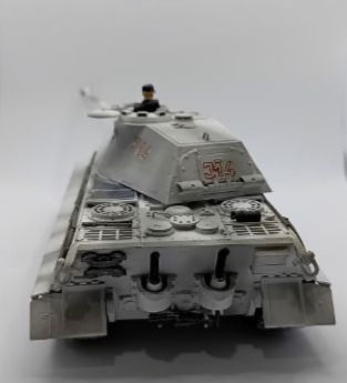 サムネイル： Panzerkampfwagen Tiger Ausf. B (1:35 Scale)