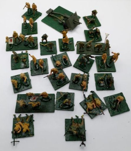 Miniatyrbild: WWII Japanese Marine Forces With Military Army 25mm Pounder Cannon(1:72cm Scale)