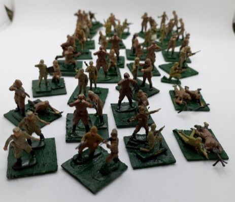 WWII Russian Army Forces Plastic Moulded (1:72 Scale)