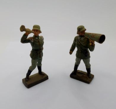 2x Elastolin Lineol German Infantry 'Megaphone' (c.1930)