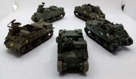 WWII Five M7 Priests Plastic Moulded Tank (1:72 Scale)