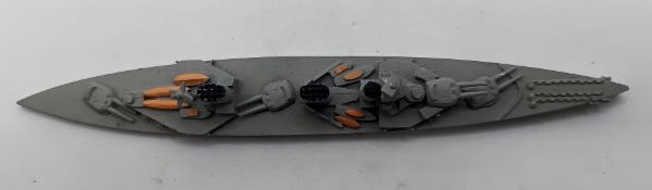 サムネイル： HMS Lion Metal Toy Ship Model (1:2400 Scale)