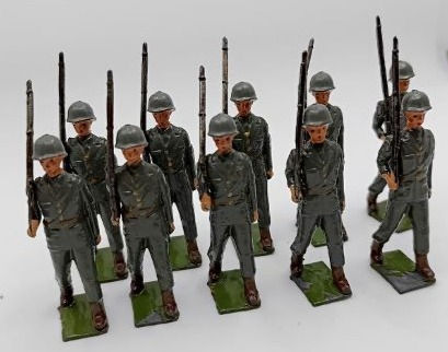 10x 54mm Vintage Britain's Metal American WWII Infantry Figures (c. WWII)