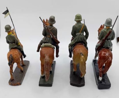 Miniatura: 4x Elastolin Lineol German Mounted Cavalrymen (c.1930s)