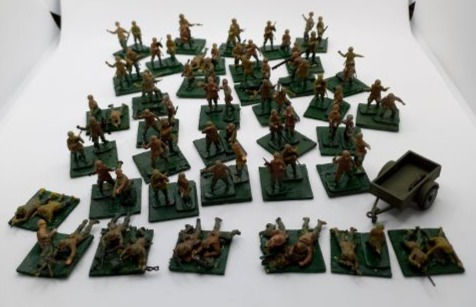 WWII United States Marine Figures Plastic Moulded (1:72cm Scale)